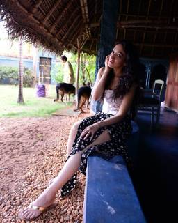 Khushali Kumar feet photo 18