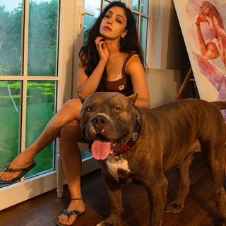 Khushali Kumar feet photo 1