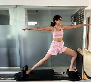 Khushi Kapoor feet photo 3