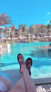 Khushi Kapoor feet photo 1