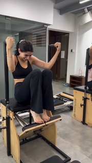 Khushi Kapoor feet photo 2