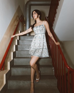 Khushi Kapoor feet photo 14