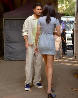 Khushi Kapoor feet photo 9