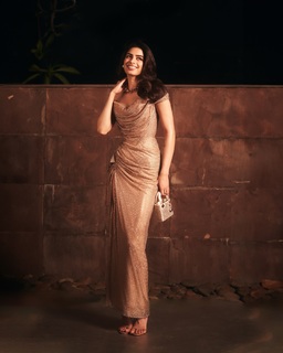 Khushi Kapoor feet photo 18