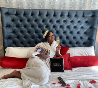 KiKi Layne feet photo 11