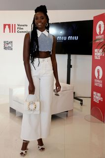 KiKi Layne feet photo 15