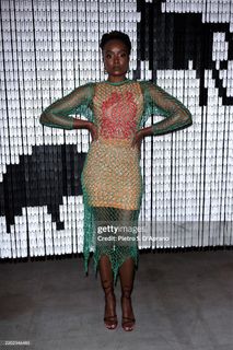 KiKi Layne feet photo 16