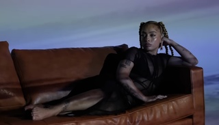 Kiana Ledé feet photo 14