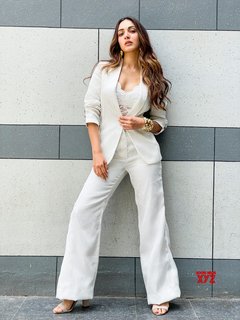 Kiara Advani feet photo thumbnail