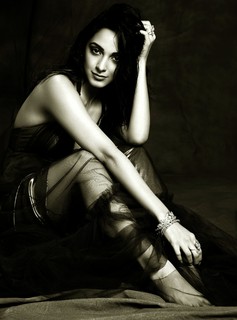Kiara Advani feet photo thumbnail