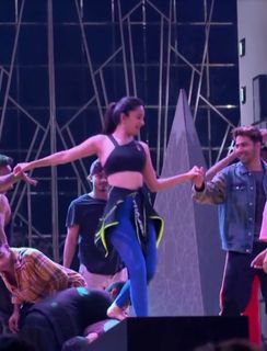 Kiara Advani feet photo thumbnail