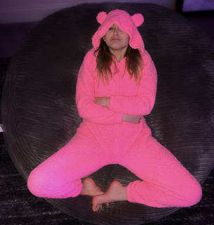 Kiera Bridget feet photo 5