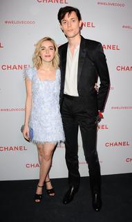 Kiernan Shipka feet photo thumbnail