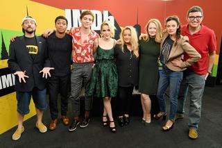 Kiernan Shipka feet photo thumbnail