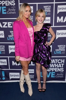 Kiernan Shipka feet photo thumbnail