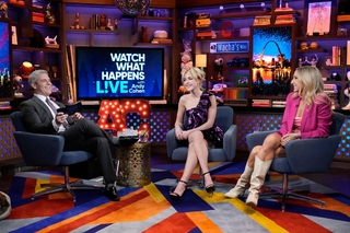 Kiernan Shipka feet photo thumbnail