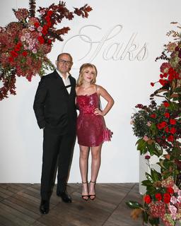 Kiernan Shipka feet photo thumbnail