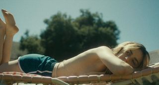 Kiernan Shipka feet photo thumbnail