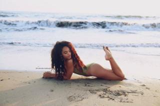 Kiersey Clemons feet photo thumbnail