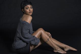 Kiersey Clemons feet photo thumbnail