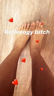 Kiersey Clemons feet photo thumbnail