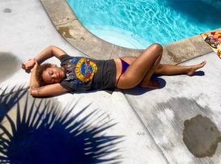 Kiersey Clemons feet photo thumbnail