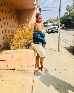 Kiersey Clemons feet photo thumbnail