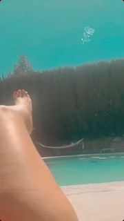 Kiersey Clemons feet photo thumbnail