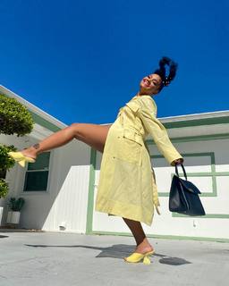 Kiersey Clemons feet photo thumbnail