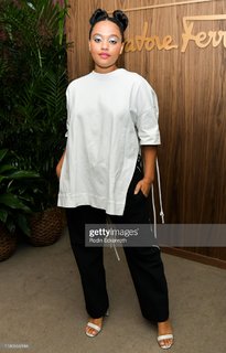 Kiersey Clemons feet photo thumbnail