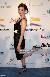 Kiersten Warren feet photo 18