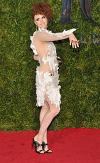 Kiesza feet photo 8