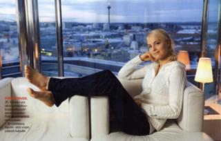 Kiira Korpi feet photo 1