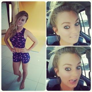 Kika Silva feet photo 2