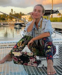 Kika Silva feet photo 17