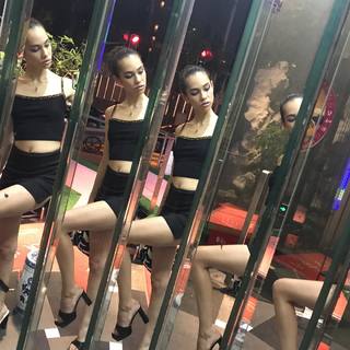 Kiko Mizuhara feet photo 5
