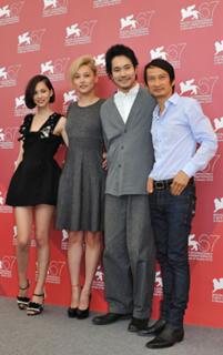 Kiko Mizuhara feet photo 6