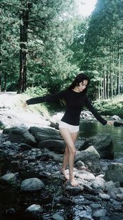Kiko Mizuhara feet photo 2