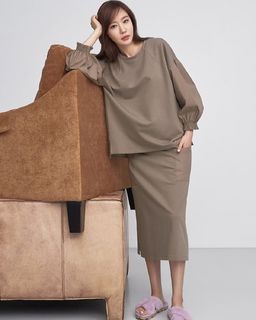 Kim Ah-jung feet photo 3