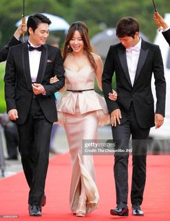 Kim Ah-jung feet photo 6