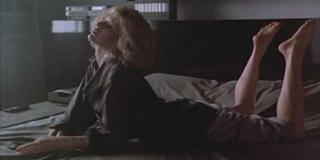 Kim Basinger feet photo thumbnail