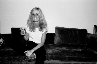 Kim Carnes feet photo 1