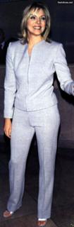 Kim Cattrall feet photo thumbnail