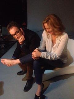 Kim Cattrall feet photo thumbnail