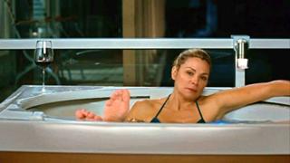 Kim Cattrall feet photo thumbnail