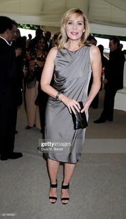 Kim Cattrall feet photo thumbnail