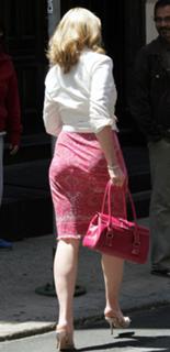 Kim Cattrall feet photo thumbnail