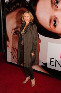 Kim Cattrall feet photo thumbnail