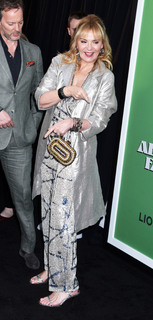 Kim Cattrall feet photo thumbnail