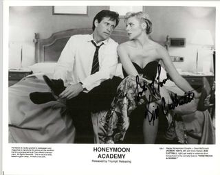 Kim Cattrall feet photo 1